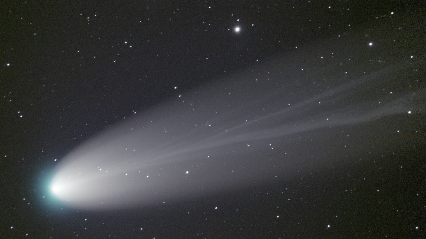 Oort cloud comets may spin themselves to death 1 Oort cloud comets may spin themselves to death