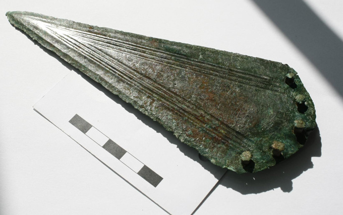 Bronze Age dagger