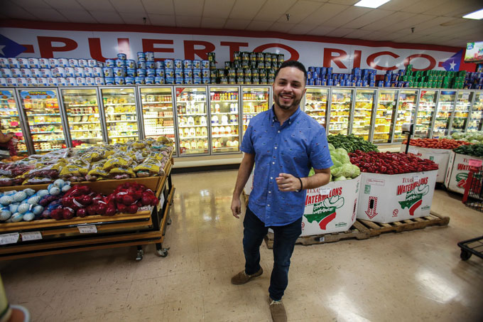 Willer Vélez in supermarket