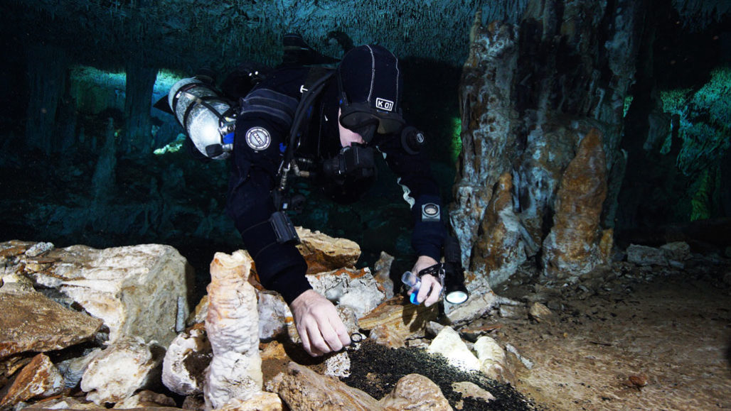 Underwater caves once hosted the Americas’ oldest known ochre mines 070220_BB_ochre-mining_feat-1028x579