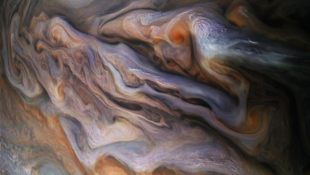 Exotic’ lightning crackles across Jupiter’s cloud tops 080420_lg_jupiterlightening_feat-1028x579