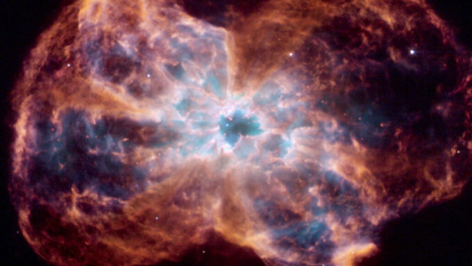 planetary nebula NGC 2440