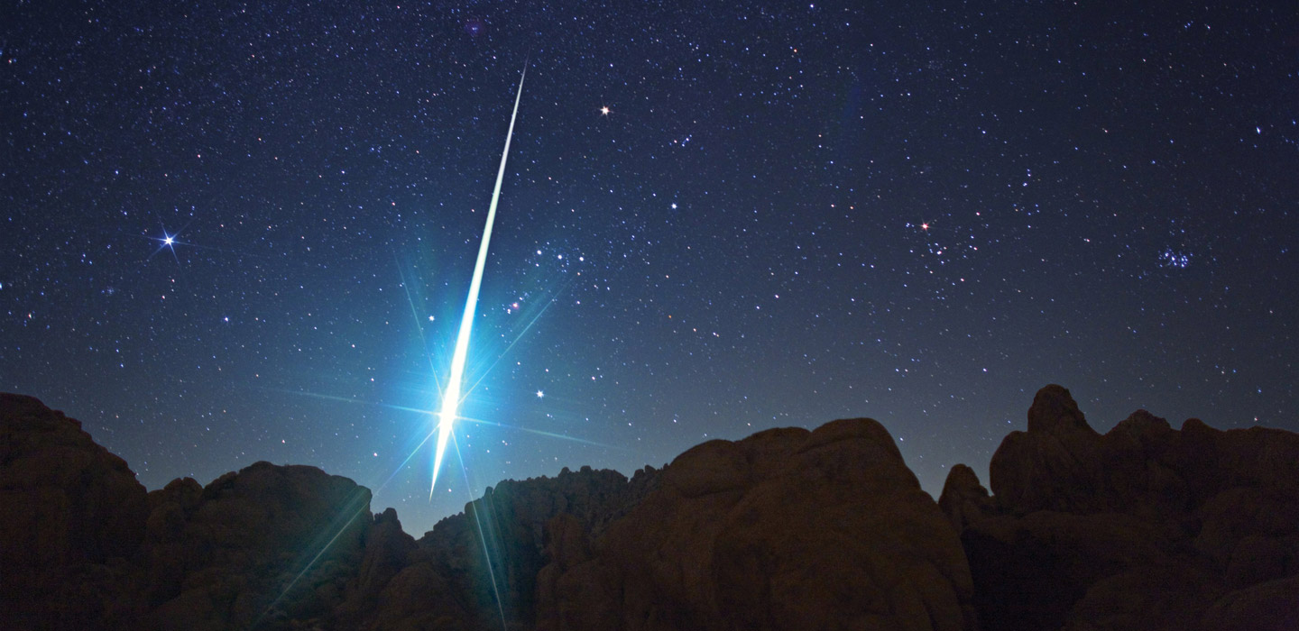 Geminid meteor seen from Mojave Desert