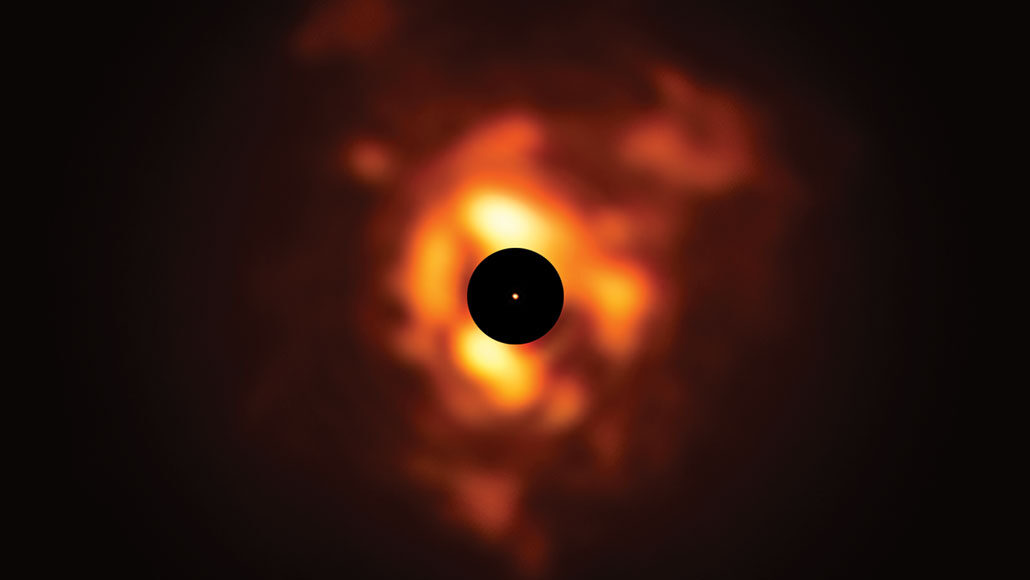 Betelgeuse went dark, but didn't go supernova. What happened?