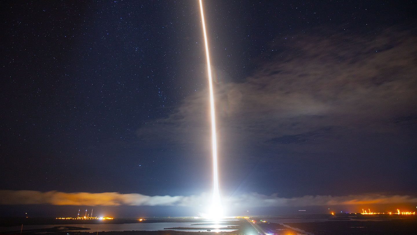 SpaceX roket fırlatma