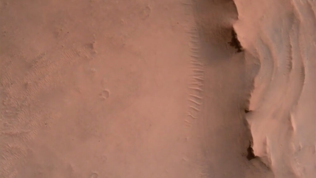 an aerial photo of the surface of Mars
