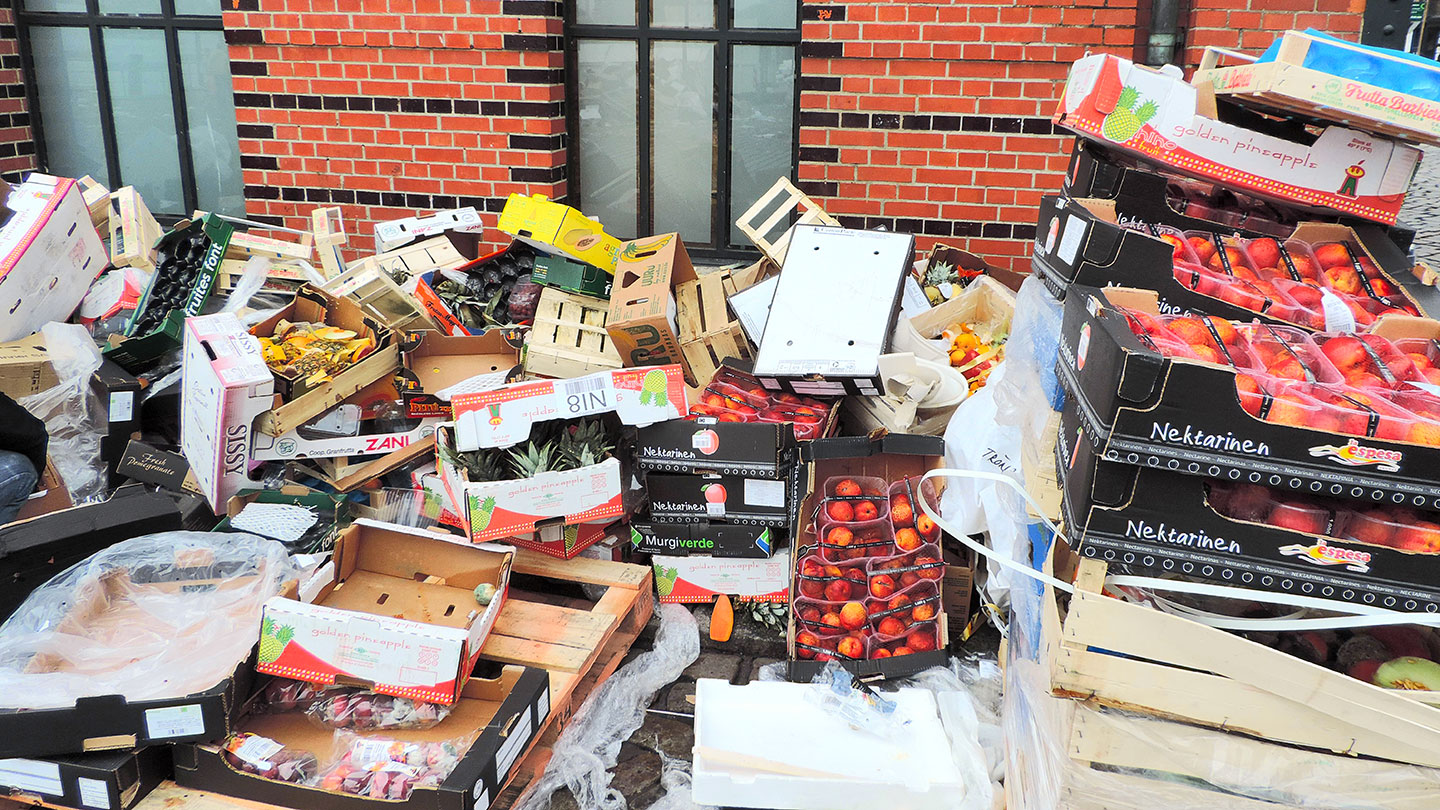 The world wasted nearly 1 billion food in 2019