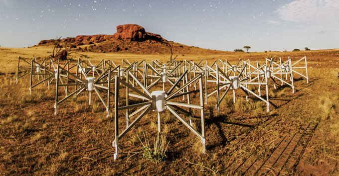 field of antennas in the Murchison Widefield Array