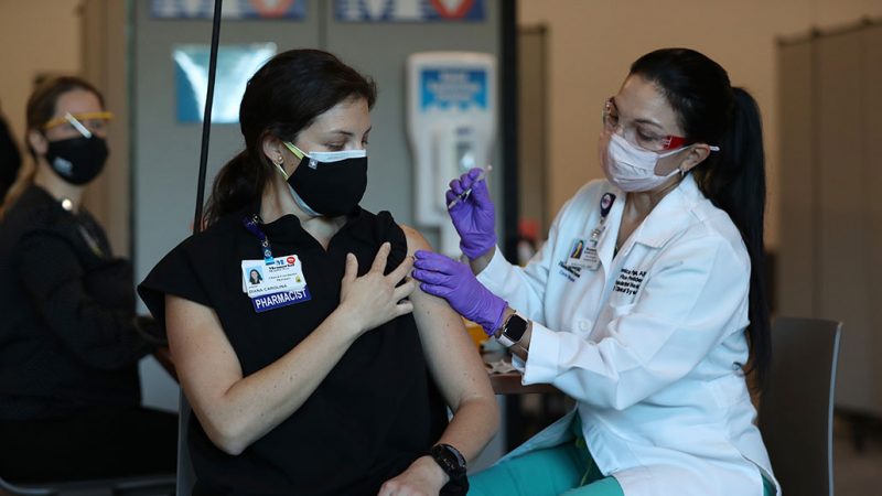 Moderna Pfizer Covid 19 Vaccines May Reduce Coronavirus Transmission Science News