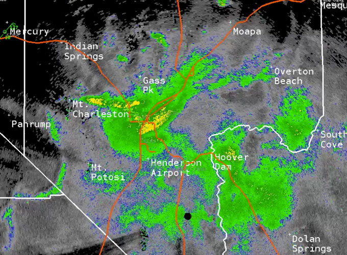 imagem de radar da nuvem de gafanhotos acima de Las Vegas