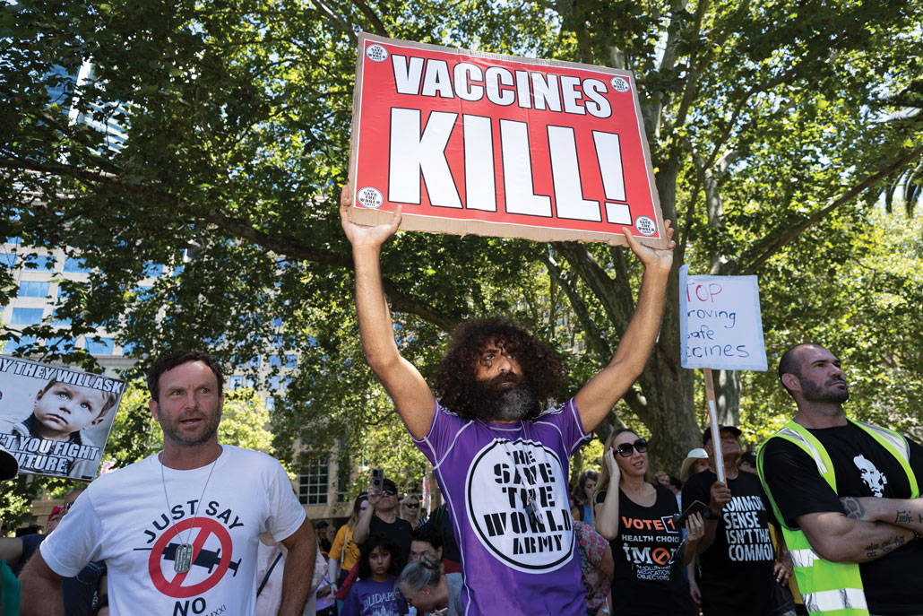 a photo showing a vaccine protest from 2021