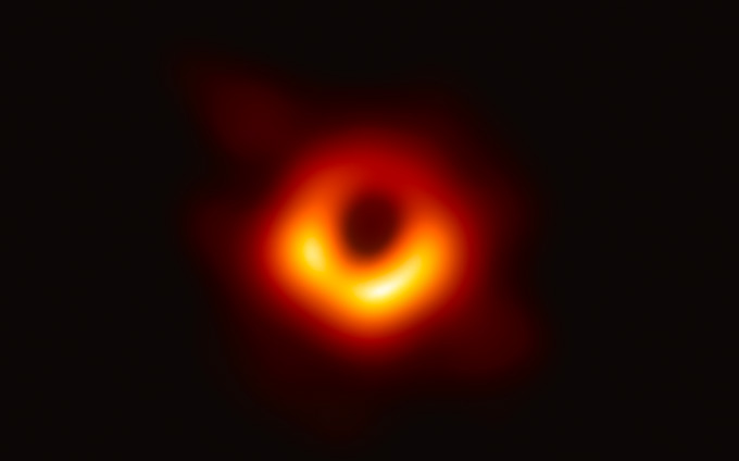 image of a black hole at the center of galaxy M87