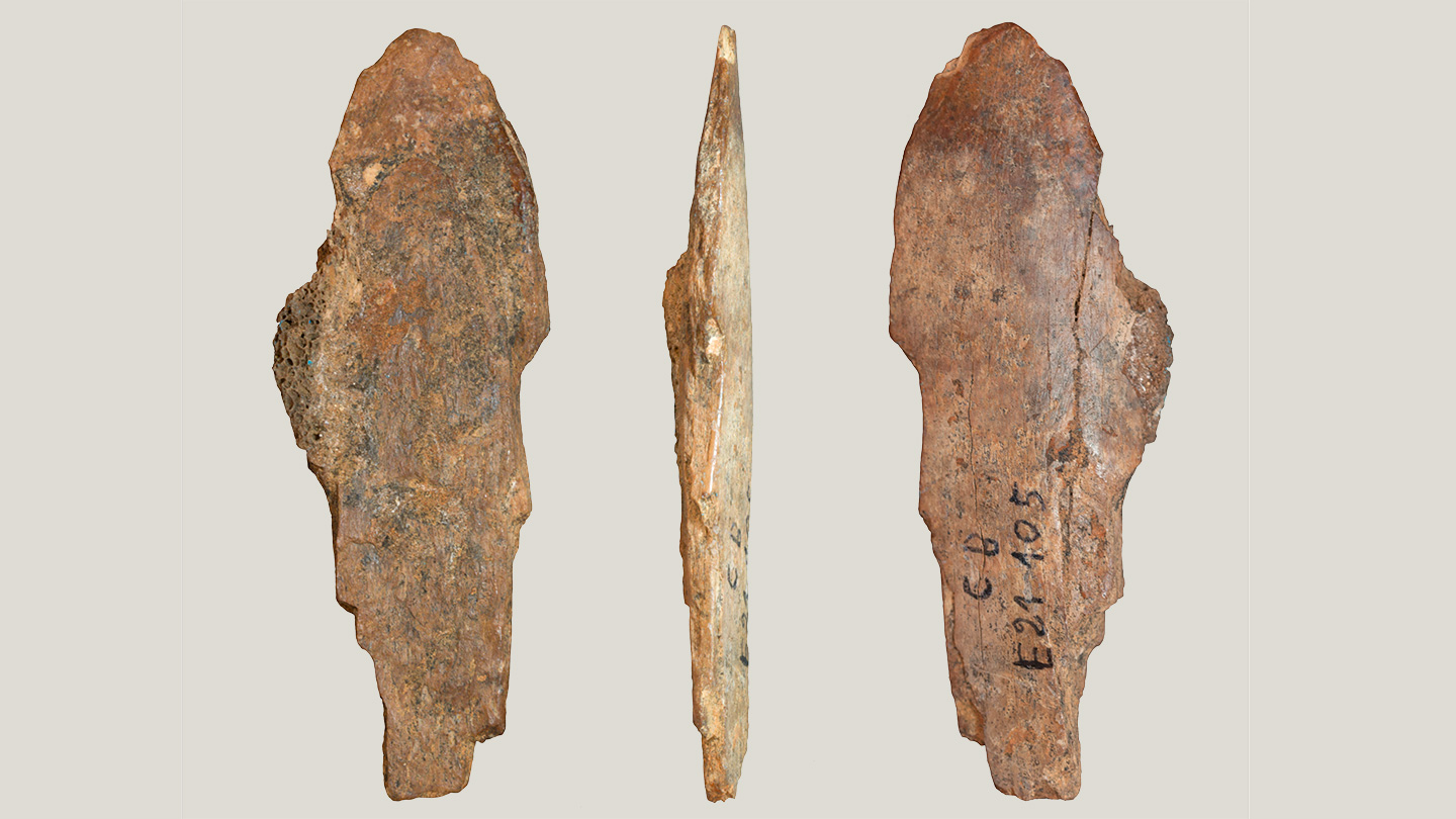 Stone Age people used bone scrapers to make leather and pelts Stone Age people used bone scrapers to make leather and pelts