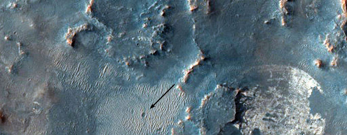 photos of crater on Mars