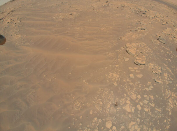 image of dunes and rocks in South Séítah on Mars