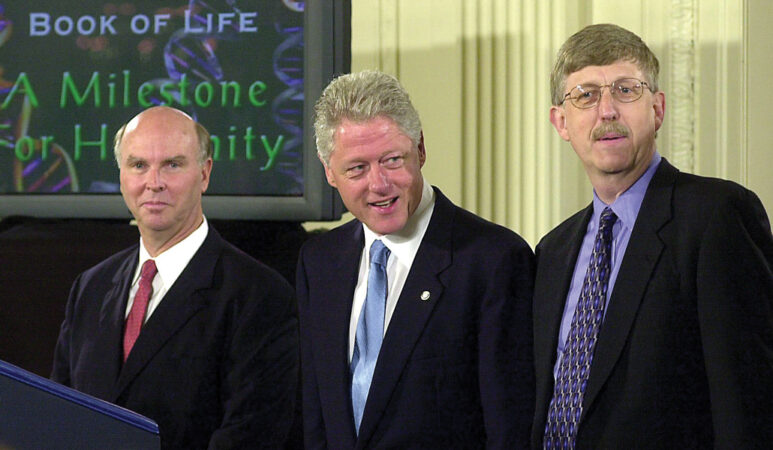 photo of J. Craig Venter, Bill Clinton, and Francis Collins