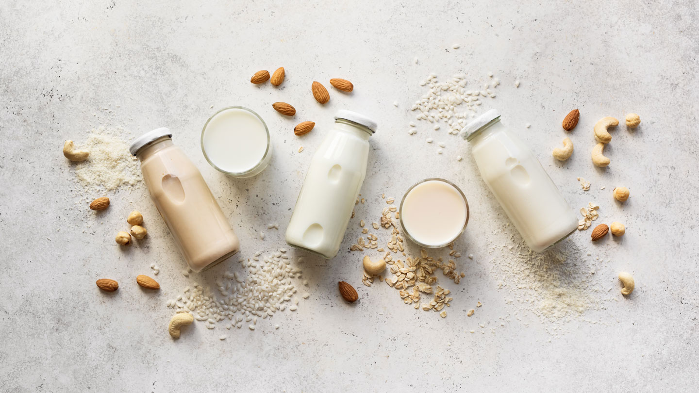 Oat and soy milks are greener than cow milk, but not as nutritious |  Science News