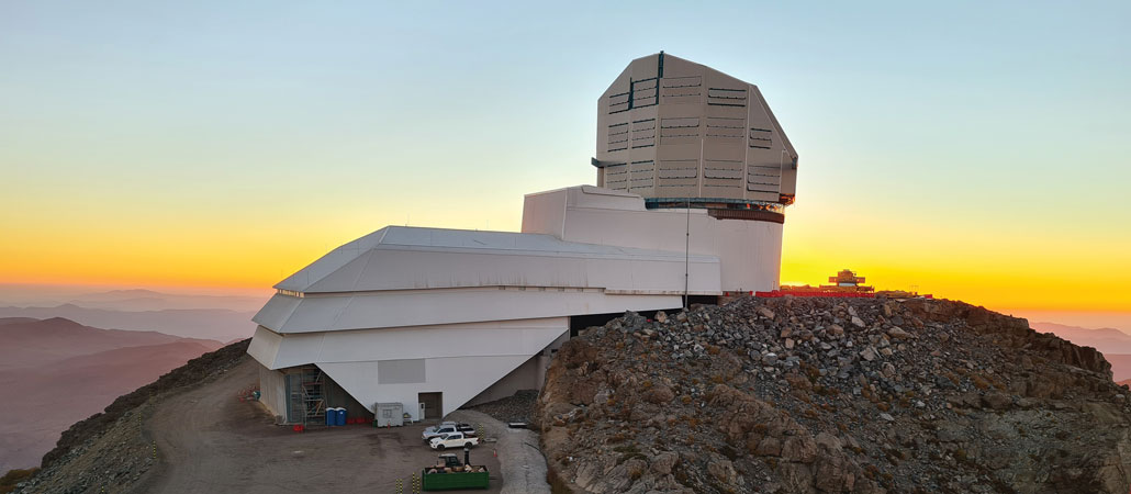 Photo of the Vera C. Rυbin Observatory