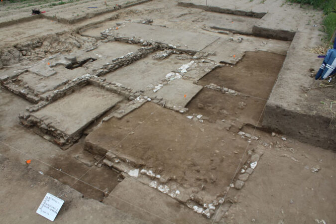 photo showing excavated building foundations at Tlaxcallan
