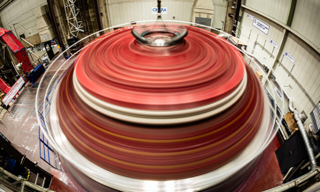 A photo of the furnace spinning with the red lid on.