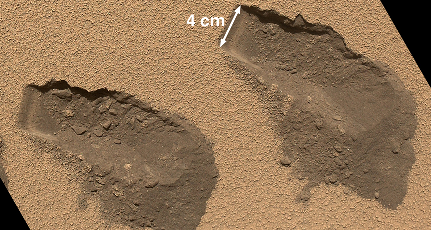 Curiosity gets the dirt on Mars