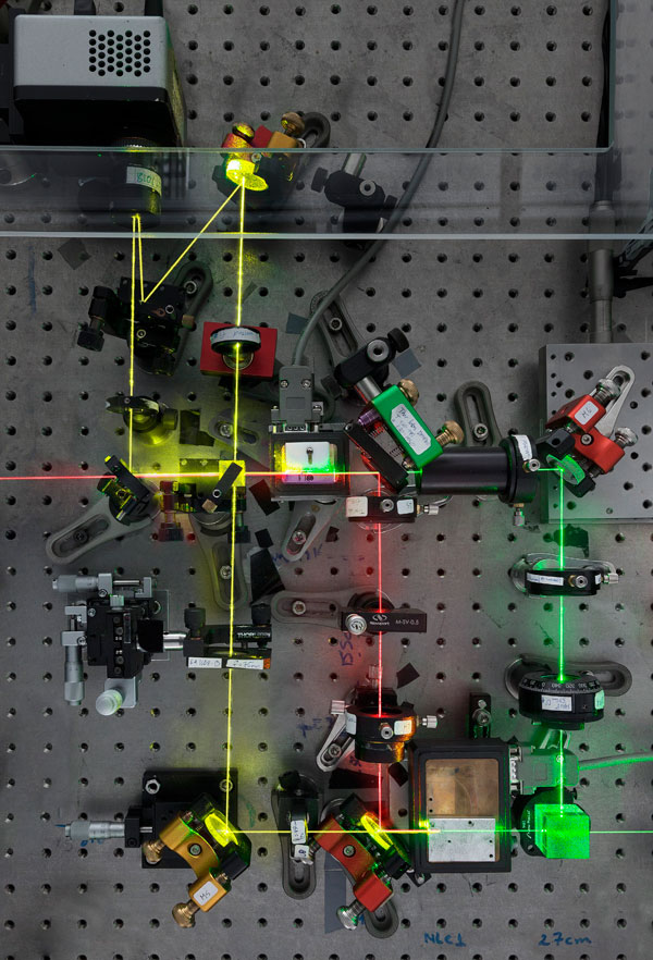 Blind quantum camera snaps photos of Schrödinger’s cat