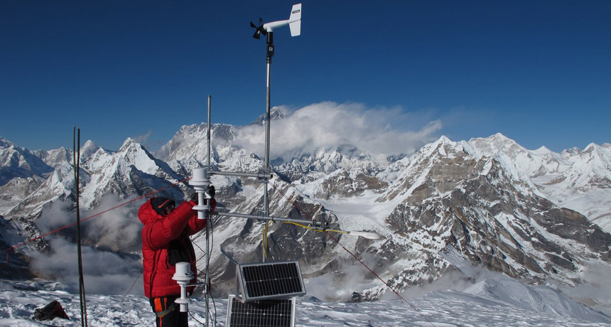 Glaciers around Mount Everest