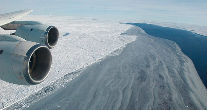 crack in Larsen C ice shelf