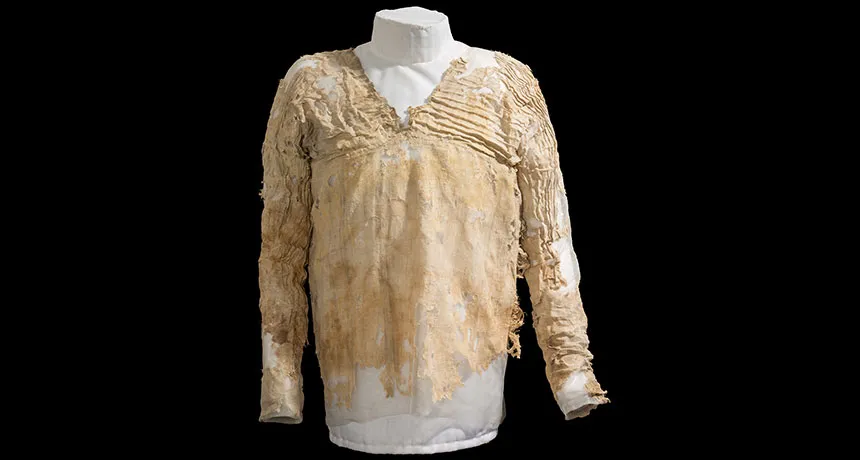 Tailored Egyptian dress is the oldest ever found