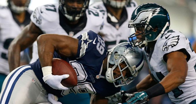 football players colliding