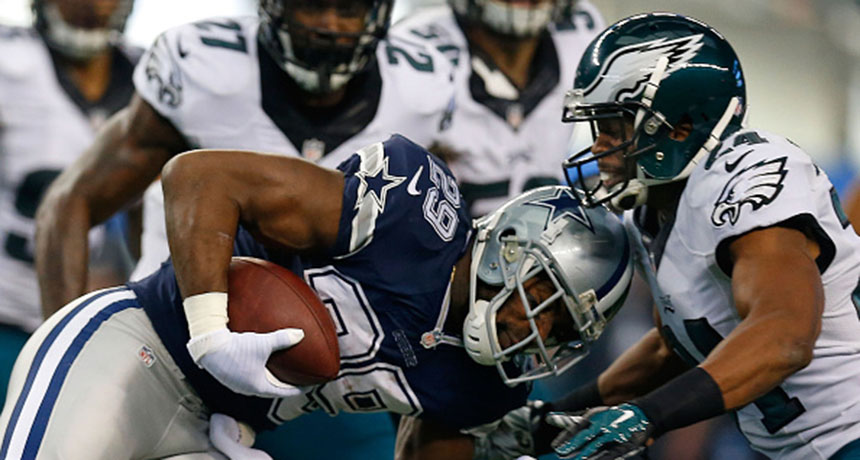 football players colliding