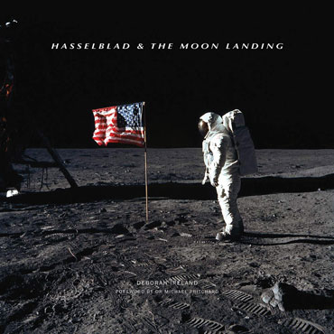 Cover of "Hasselblad & the Moon Landing"
