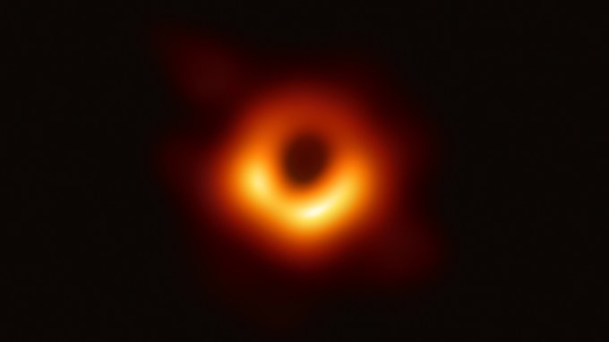 EHT M87 black hole image