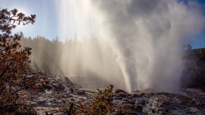 Steamboat Geyser