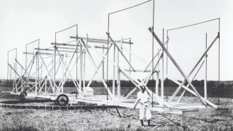 Jansky and his rotating radio antenna