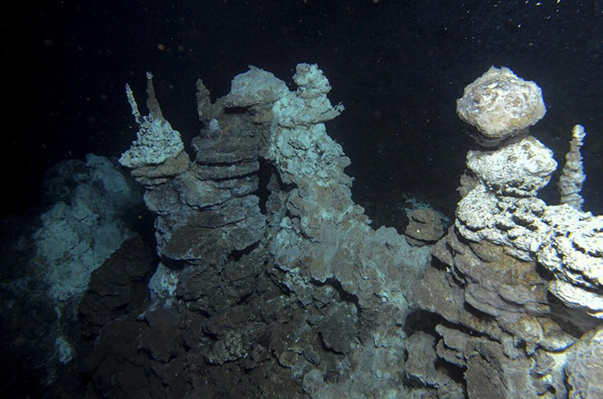 photo of hydrothermal vent system Loki’s Castle
