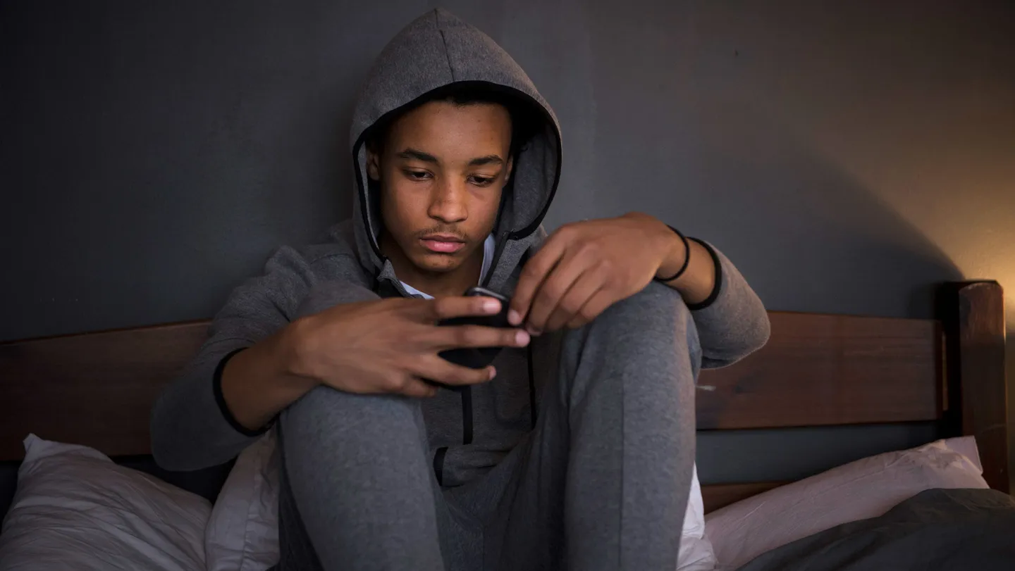 8 Million Young People Use AI Chatbots for Emotional Support
